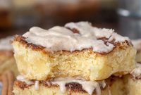 Gooey Snickerdoodle Bars with Cinnamon Frosting Recipe