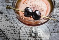Classic Manhattan Cocktail Recipe: How to Make the Perfect Whiskey Cocktail