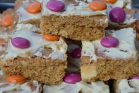Halloween White Chocolate and Raisin Bars Recipe for Spooky Treats