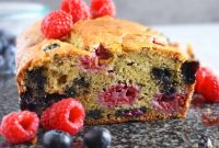 Banana and Berry Quick Bread Recipe for Moist Loaves