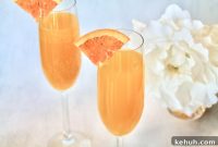3-Ingredient Sunny Mango Mimosa for Bright Brunch Sipping