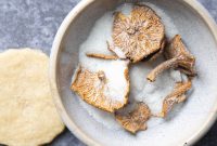 Candy Cap Mushroom Sugar: How to Infuse Sweet, Maple Flavor