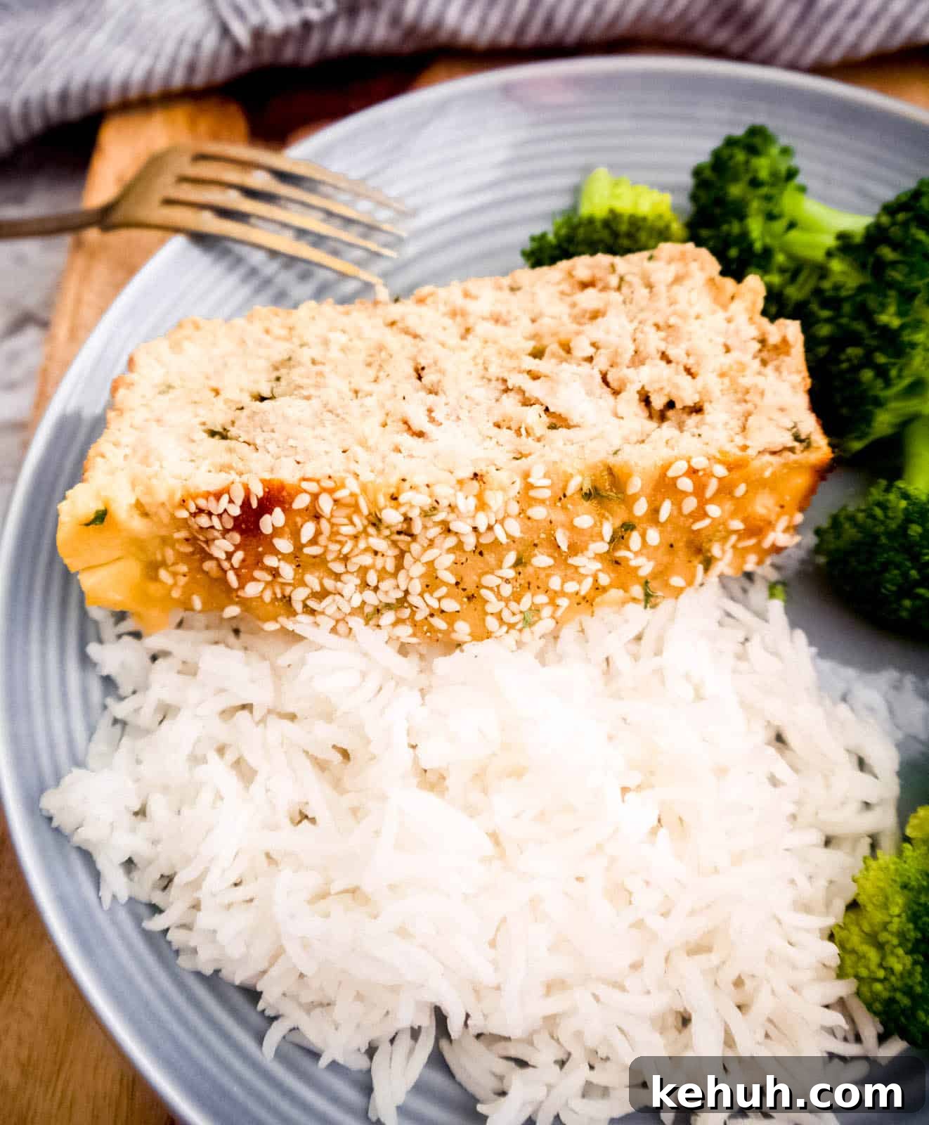Honey Sesame Paleo Turkey Meatloaf Recipe for Low-Carb Dinners 4 Healthy meatloaf recipe with honey and sesame.