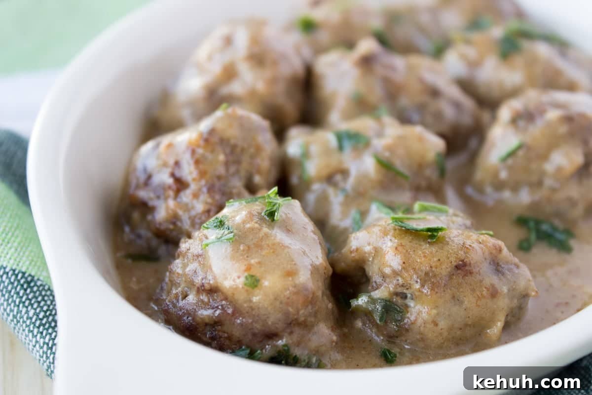Homemade Tomato Sauce Recipe: Simple Classic Marinara for Pasta 9 Beef Meatballs in Gravy Sauce | www.natalieshealth.com