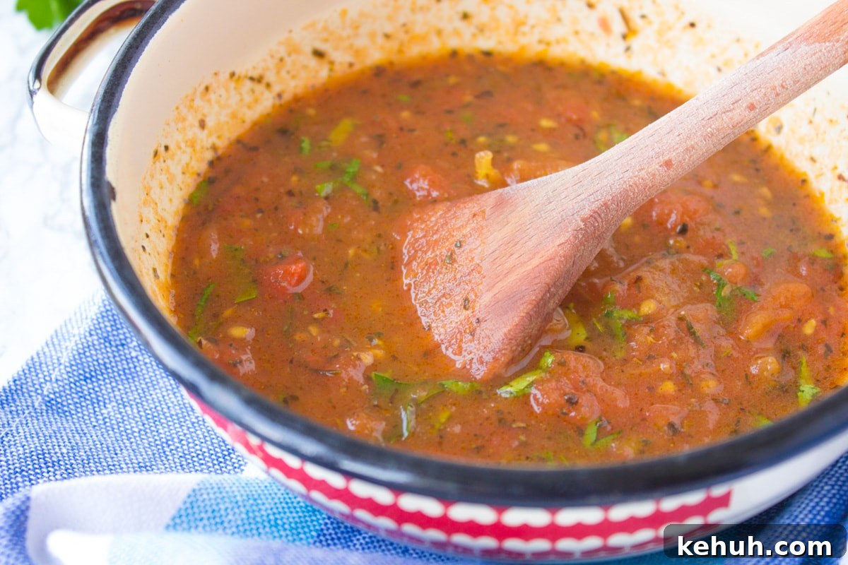 Homemade Tomato Sauce Recipe: Simple Classic Marinara for Pasta 3 Delicious and rich in flavor, infused with fresh herbs, this easy homemade tomato sauce is made from fresh tomatoes in just 15 minutes. Use it as tomato base on a pizza, as a pasta sauce, or serve alongside meat. It's quick, fresh, fragrant and sweet, but without added sugars. CLIK to read more, or PIN for later!