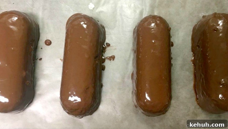 Halloween Twinkie Chocolate Bat Treats 6 Twinkie Chocolate Bat with wings