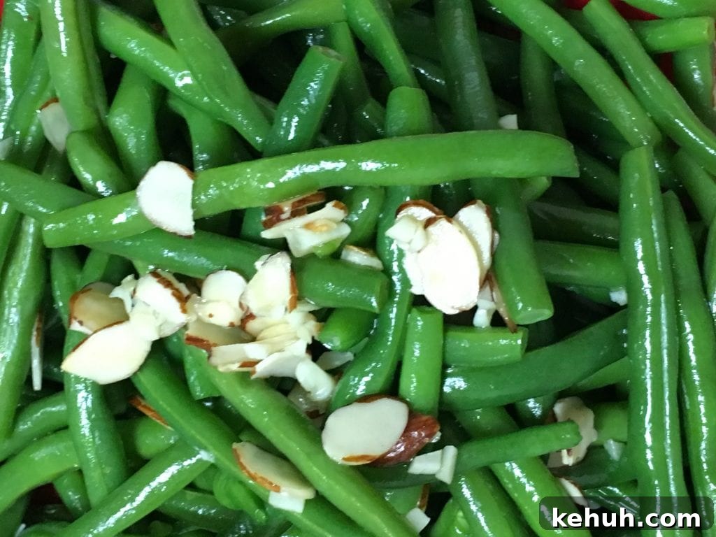 Tasty Green Bean Toss