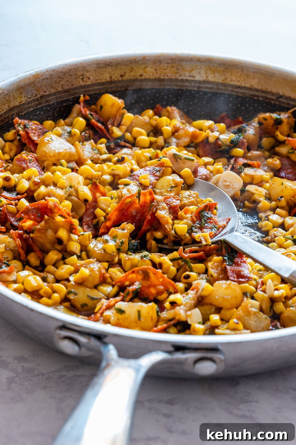 Grilled Corn Salad with Cherry Tomatoes and Lime Vinaigrette 5 Corn, pears and chorizo on the skillet.