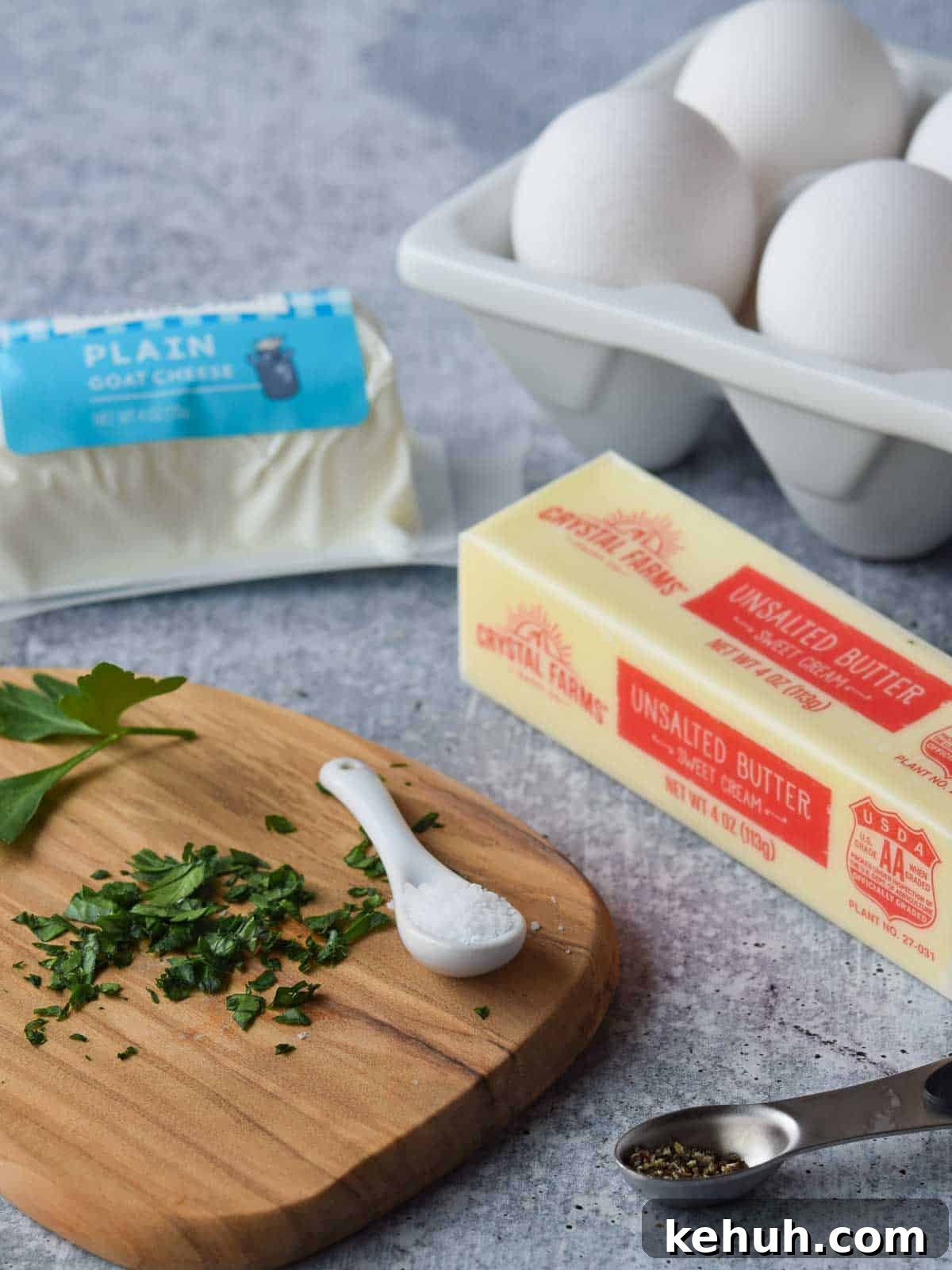 Creamy Goat Cheese Scrambled Eggs with Herbs and Cherry Tomatoes 3 Ingredients for goat cheese scrambled eggs.