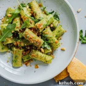 Arugula Pesto Pasta with Crispy Garlicky Breadcrumbs 6 Arugula Pesto Pasta with Garlicky Breadcrumbs