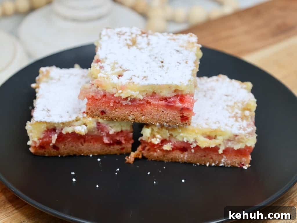 Strawberry Gooey Butter Cake Recipe