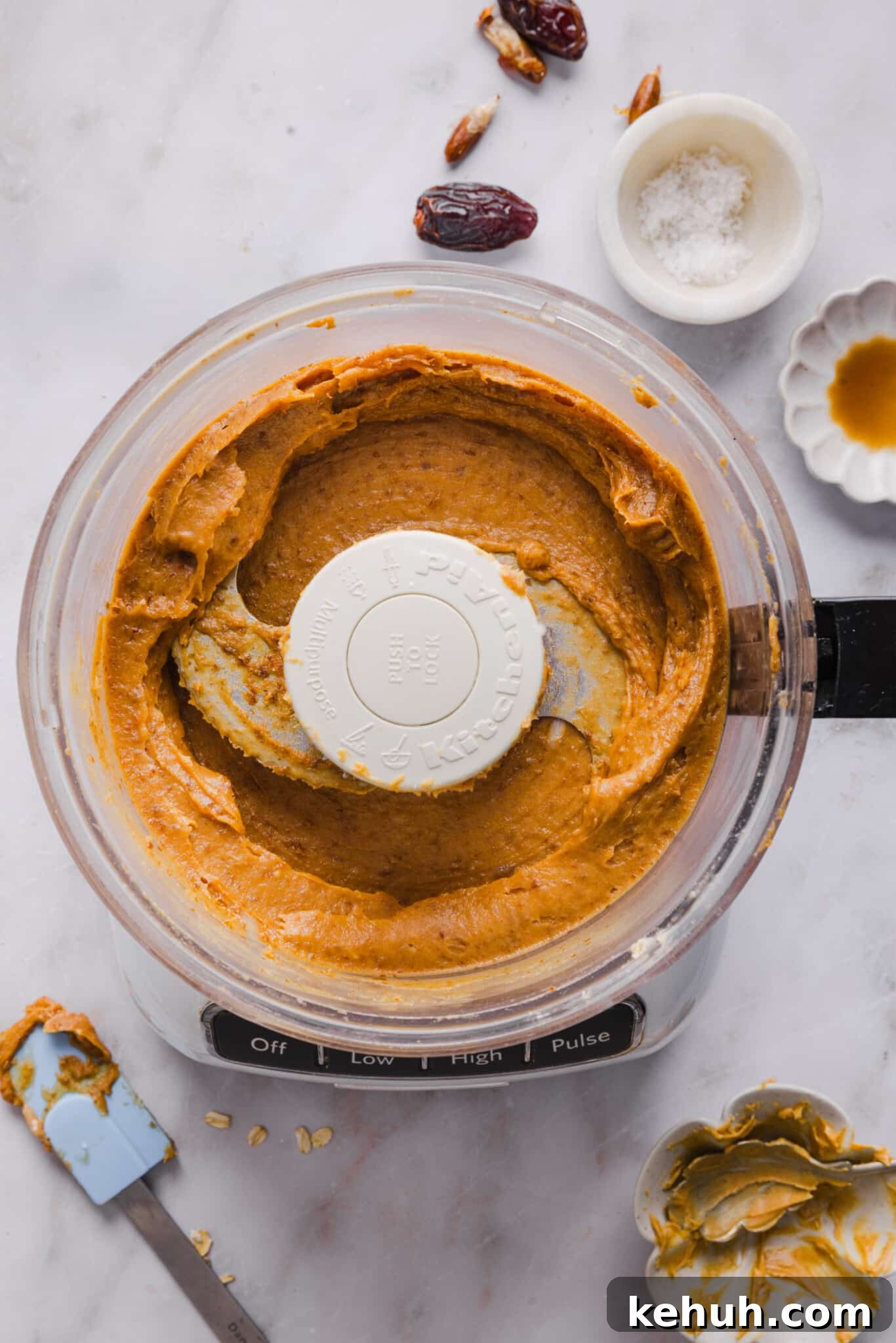 Date caramel for healthy Twix bites in a food processor.