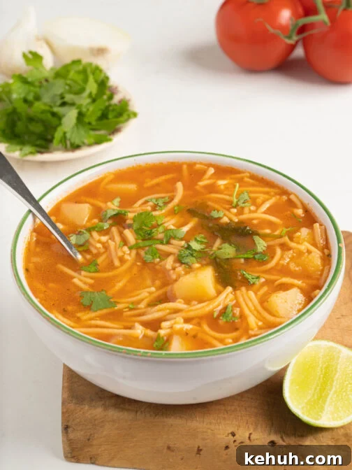 A bowl of sopa de fideo.