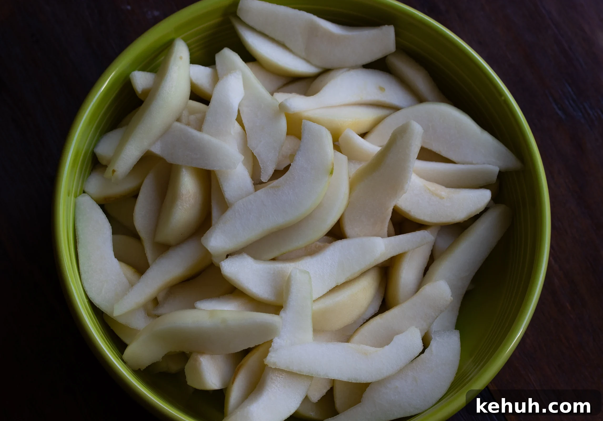 sliced pears